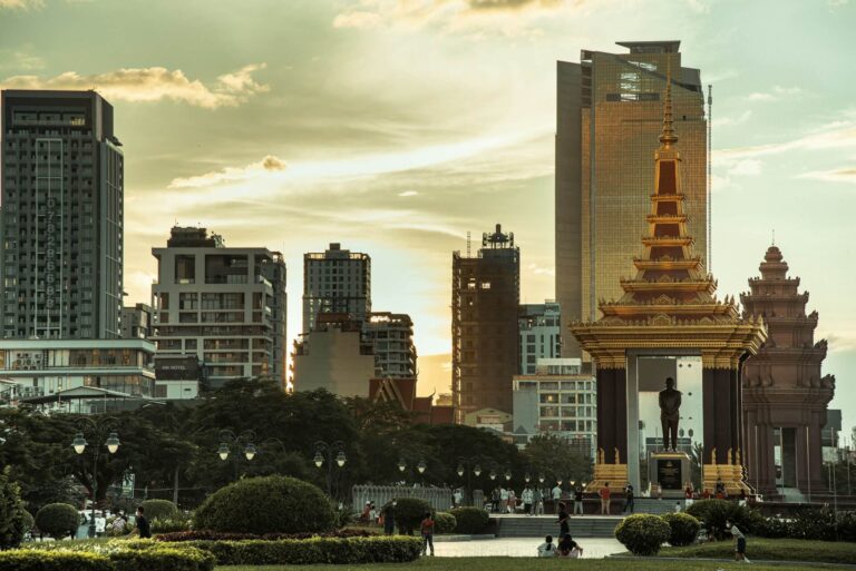 Read more about the article Is Cambodia Cheap? Real Nightlife Costs That Will Surprise You (2025)