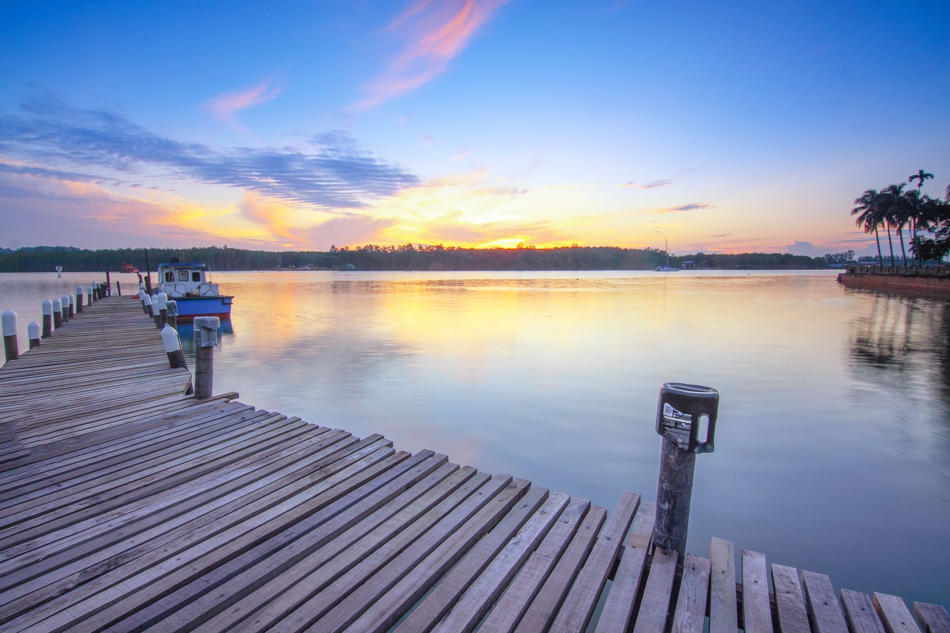 bocas del toro wooden dock sunset