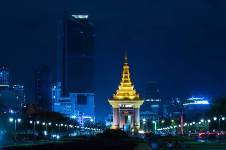 Read more about the article Phnom Penh Safety Guide 2026: Scams, Street Smarts, and What to Actually Watch Out For